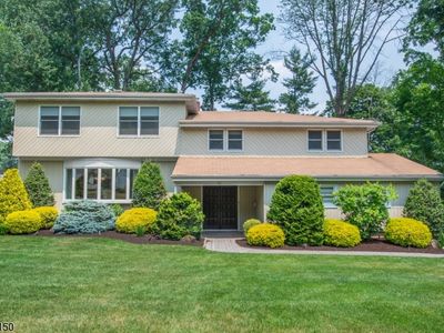 52 Mandon Dr, Wayne, NJ, 07470