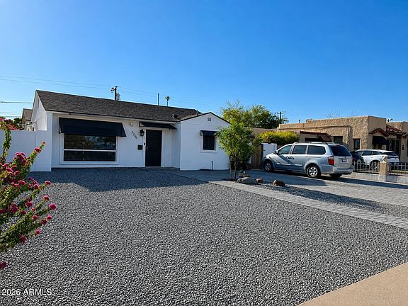 2nd image of 2206 N 15th Avenue