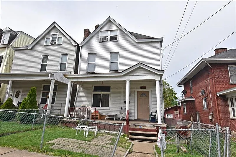 2957 Merwyn Ave photo 1