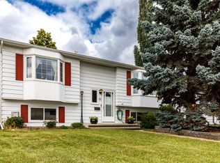 60 S Gehrke Close, Red Deer, AB T4P 2K8
