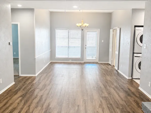 10430 High Hollows Dr APT 238, Dallas, TX 75230