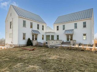 625 Old School Rd, Ely, IA 52227