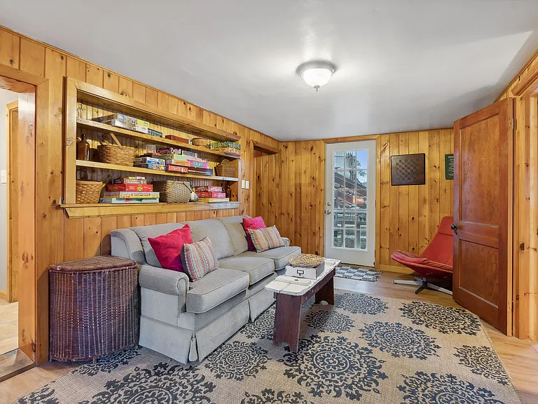 122 Anglers Rd — Photo 21