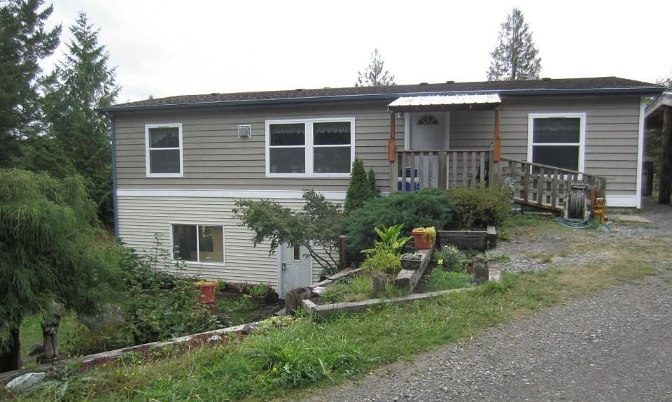 1st image of 2901 Nature Ln SE