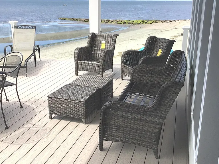 1019 Fairfield Beach Rd — Photo 15