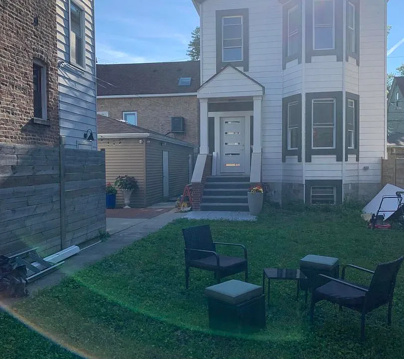 2418 N Washtenaw Ave #2418