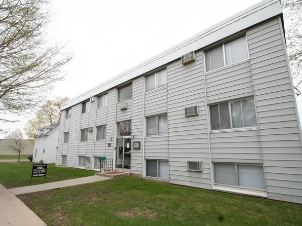 28 8th St NE APT 9, Rochester, MN 55906