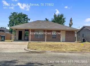 2605 Allen Ridge Dr, Bryan, TX 77802