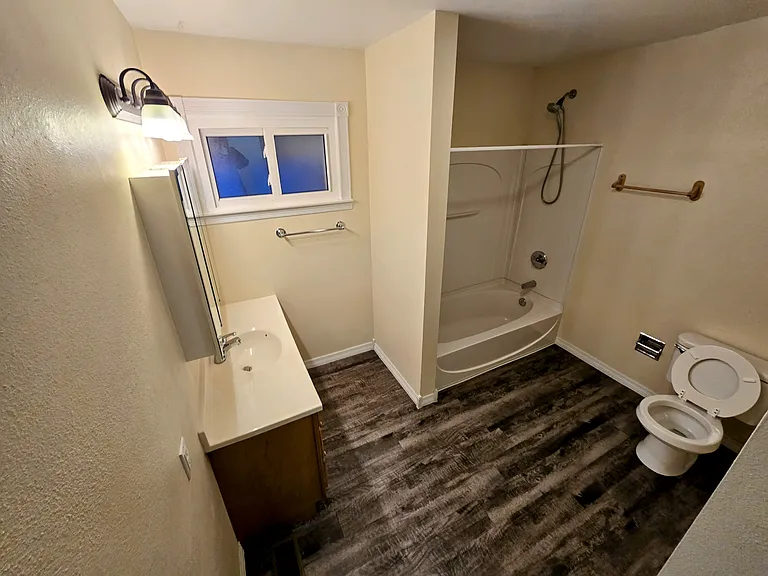 1206 Downey St — Photo 18