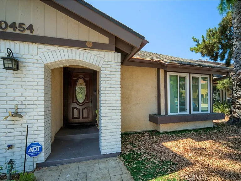 20454 Elkwood St — Photo 48