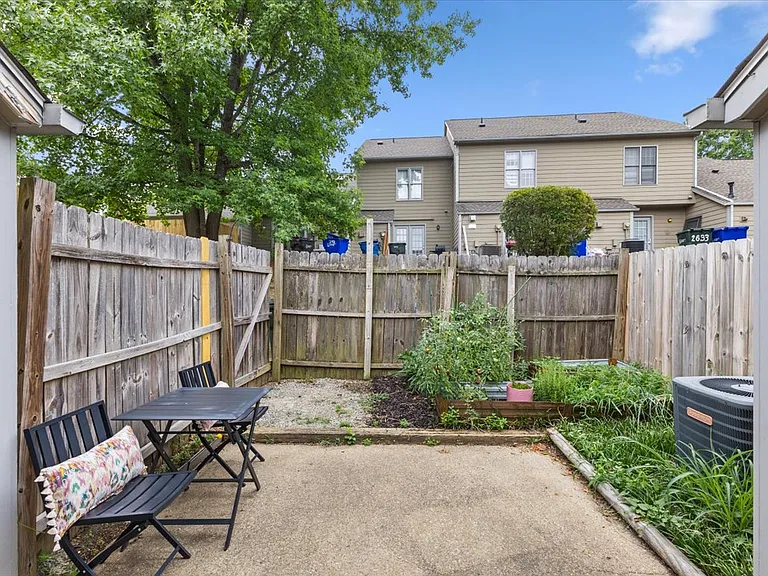 2672 Hitchcock Dr — Photo 28