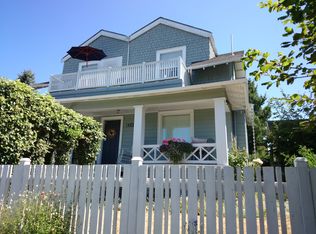 5240 44th Ave SW, Seattle, WA 98136