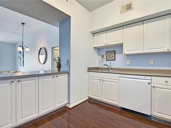 5th image of 504 S Armenia Ave Unit 1339A