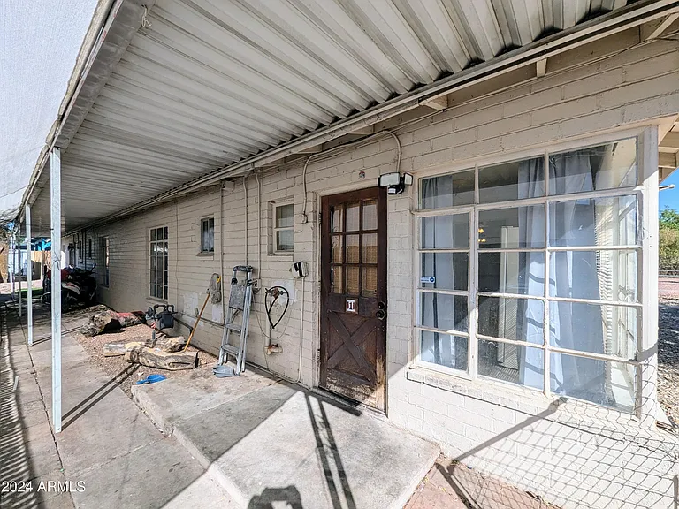 1314 W Whitton Ave — Photo 6