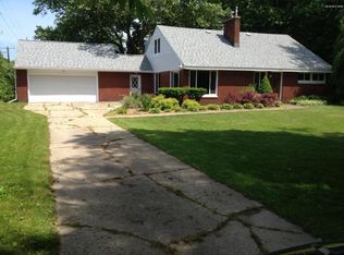 5220 Sheridan Rd S, Muskegon, MI 49444