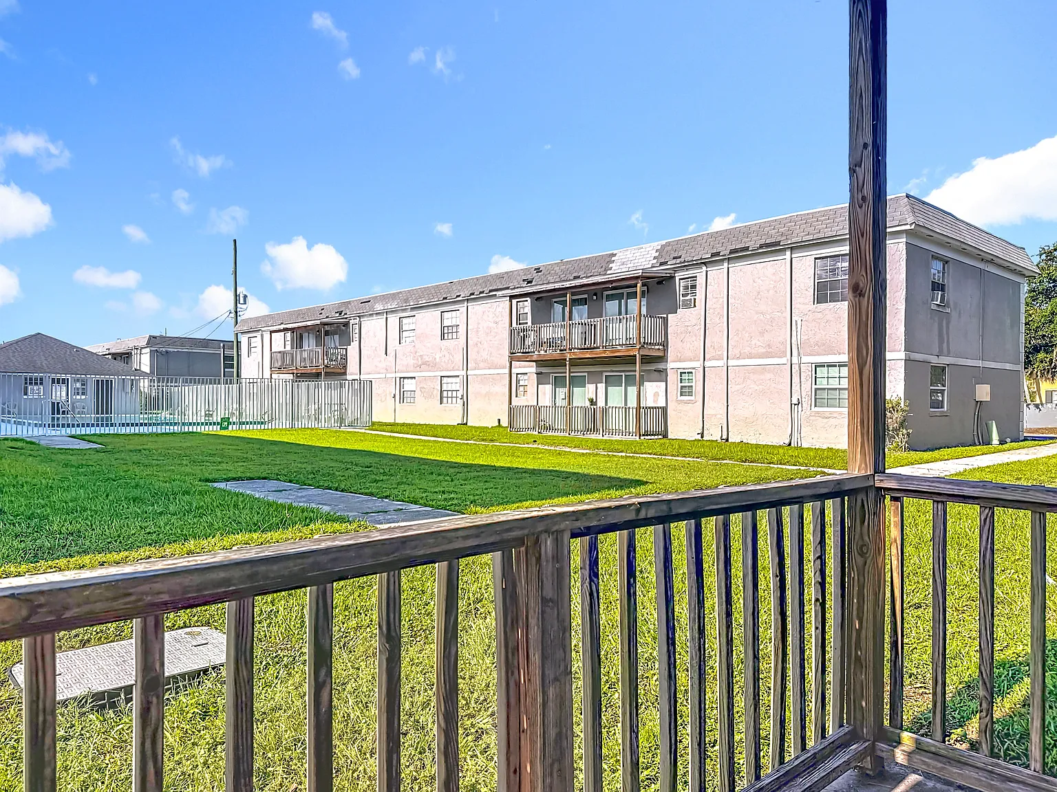 2 bed, 1.5 bath, 992 sqft, $1,450 — Photo 4