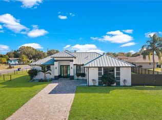 24 Crestwood Cir S, Lehigh Acres, FL 33936