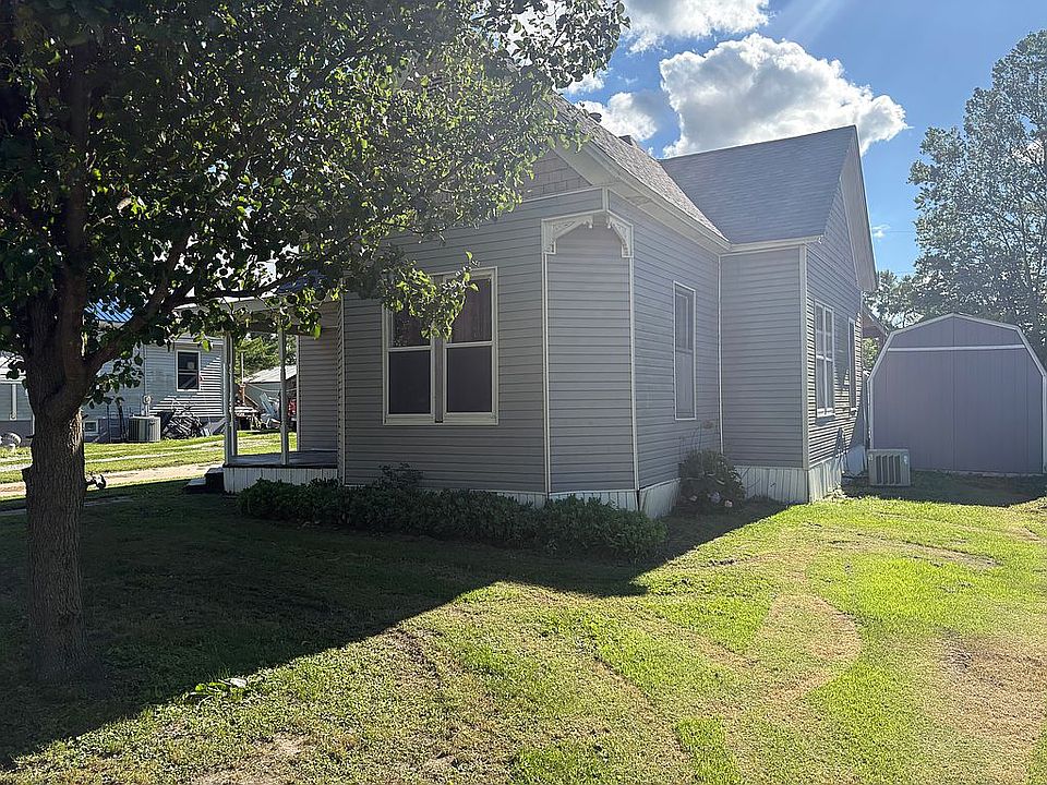 1st image of 312 N Main St