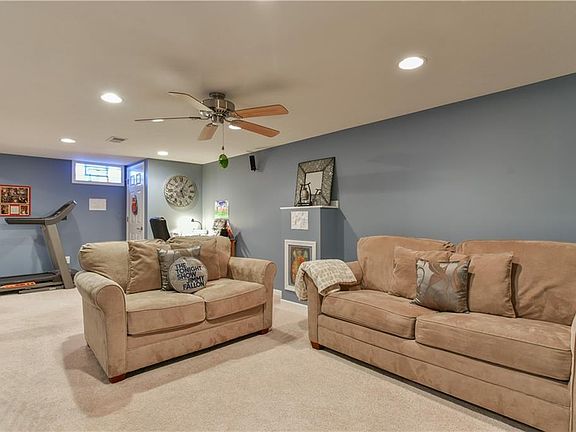 2nd image of 4816 Pine Trace Dr