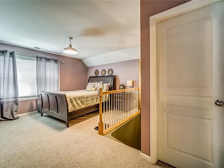 224 W Marietta St — Photo 16