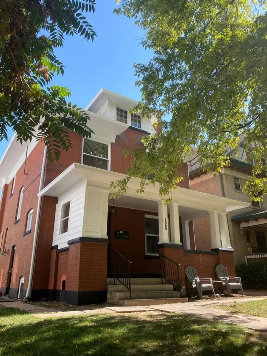 Building Photo - 1266 Clayton St #4