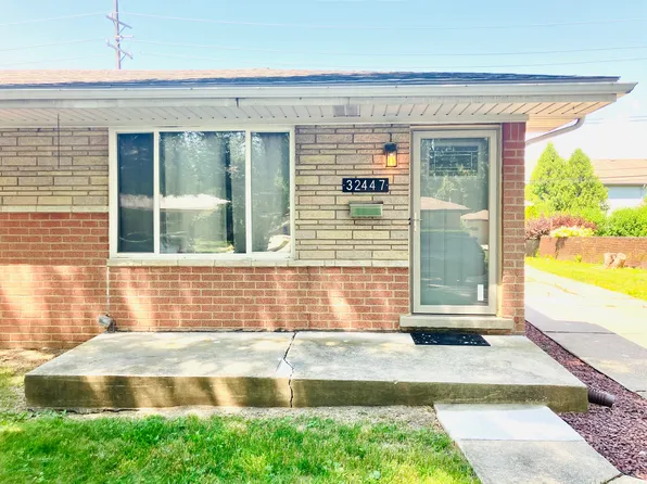 32447 Hawthorne Dr, Warren, MI 48092