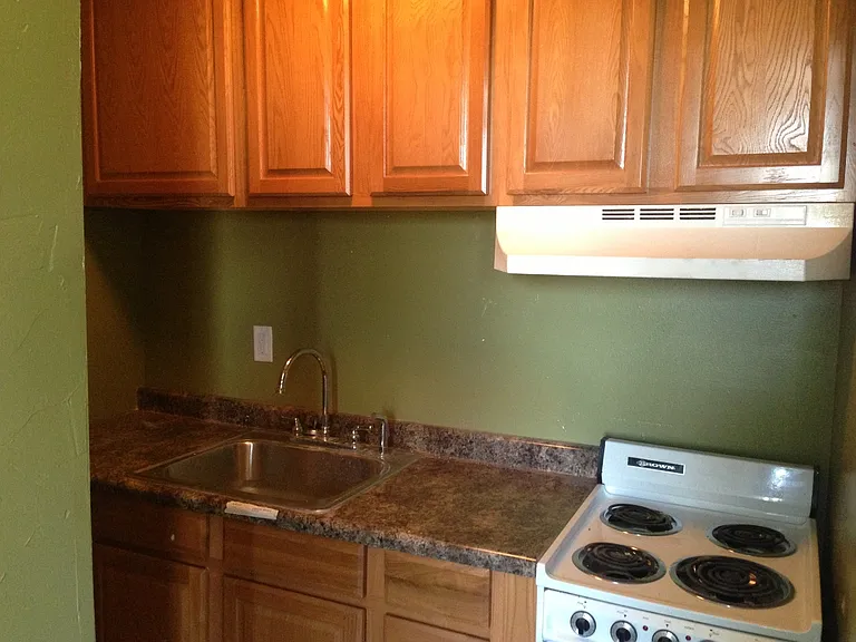 1116 Brown St — Photo 5