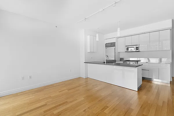 Rented by Mirador Real Estate | media 16