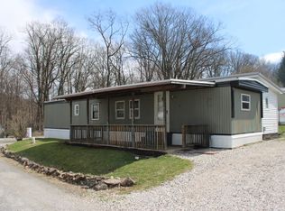 450 Ridge Rd TRAILER 8, Etters, PA 17319