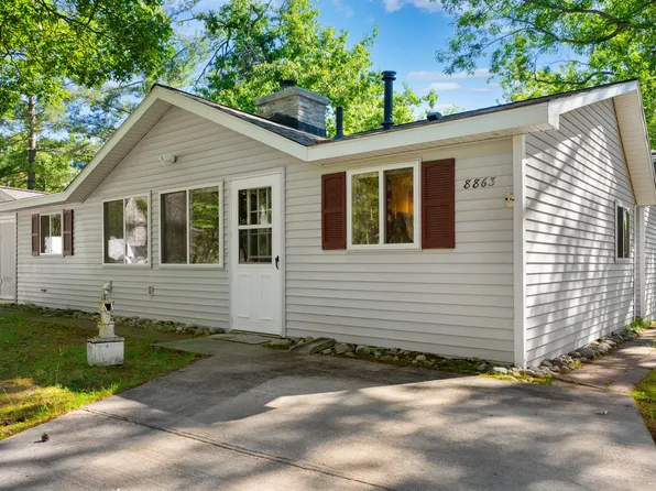 8863 E Log Cabin Trl, Atlanta, MI 49709