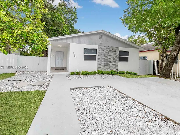 4727 NW 5th Ave — Photo 23