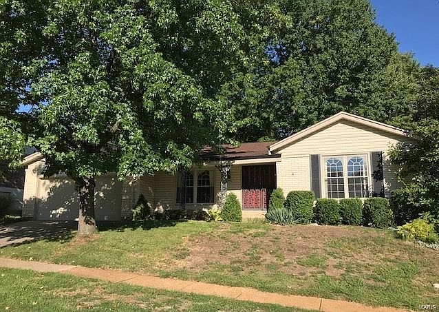 1st image of 8842 Forest Heights Dr