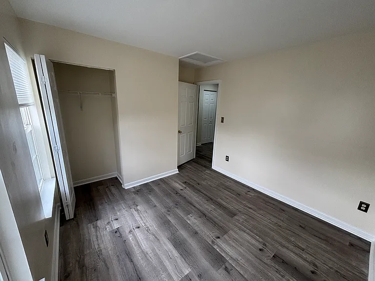 2453 Fox Stream Ln — Photo 22