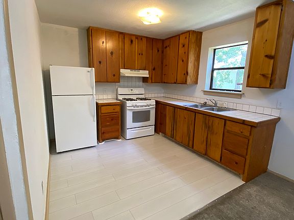 2nd image of 509 W 9th Ave APT 3