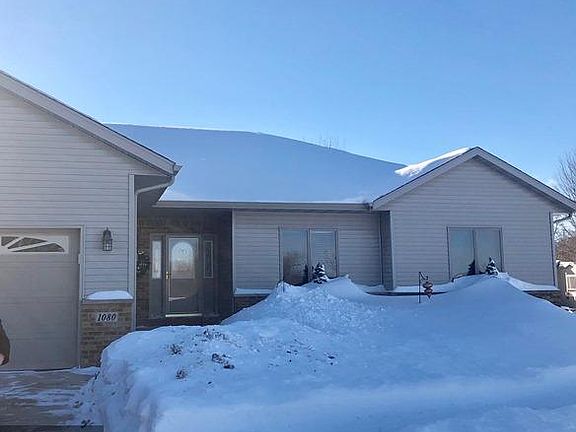 2nd image of 1080 Crestview Ln