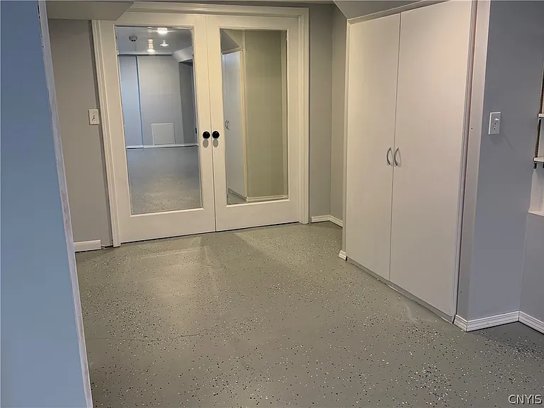 107 Hadley Dr — Photo 32