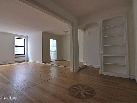 3rd image of 6812 Yellowstone Blvd APT 3W