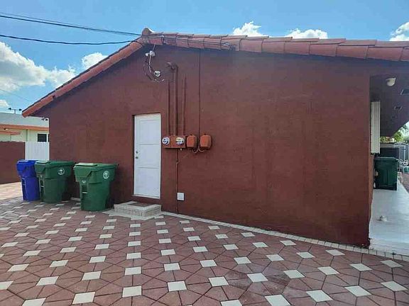 4th image of 1195 NW 30TH Place
