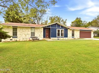 843 Sky Blue Dr, Knoxville, TN 37923