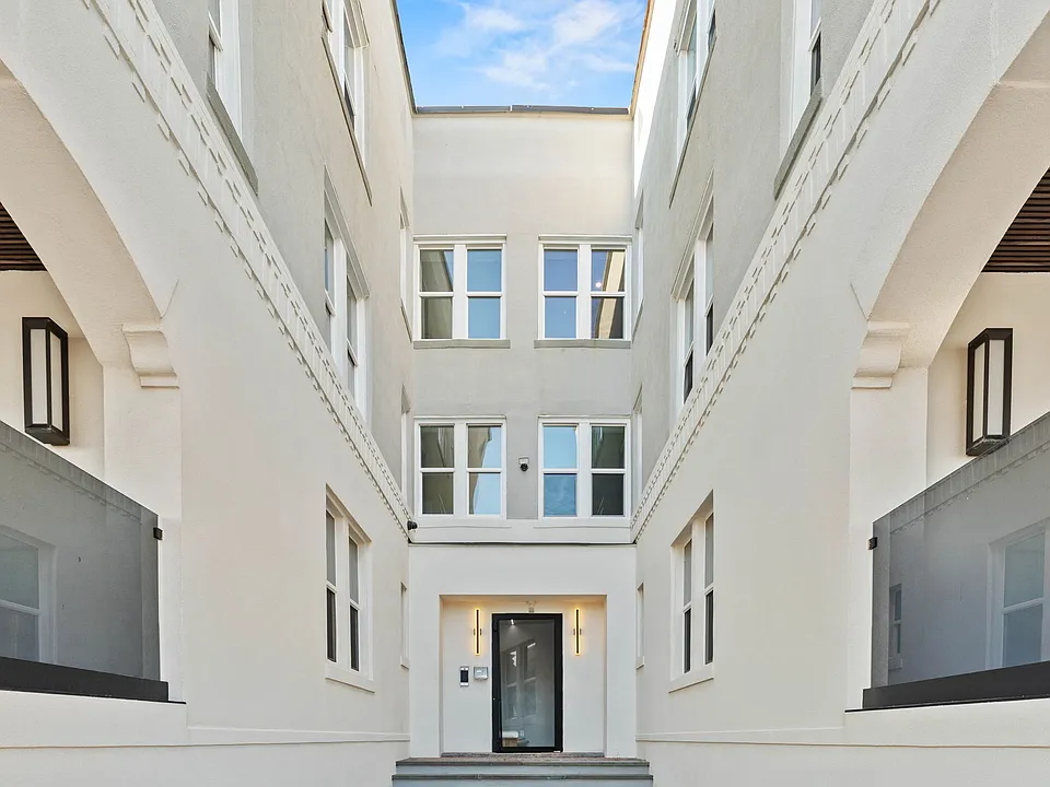 315 West Broadway