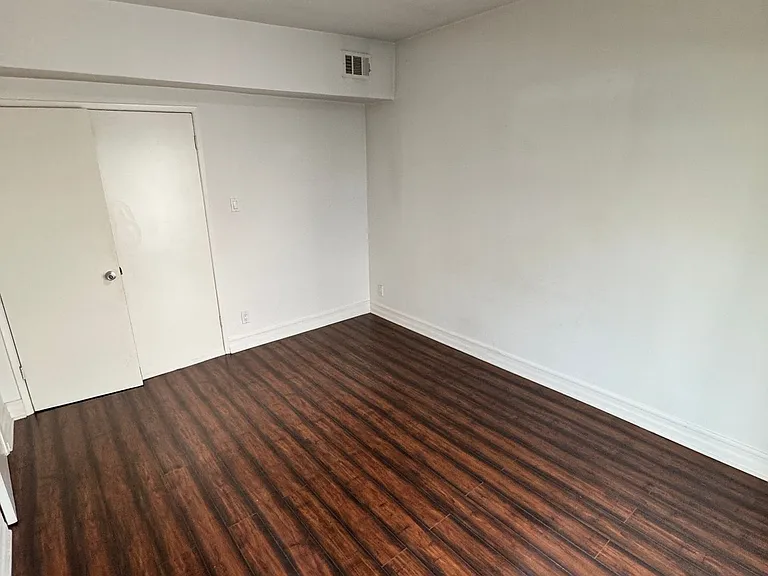 11915 Darlington Ave #8 — Photo 6