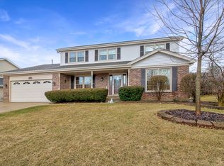 1313 South Point Ct, Schaumburg, IL 60193