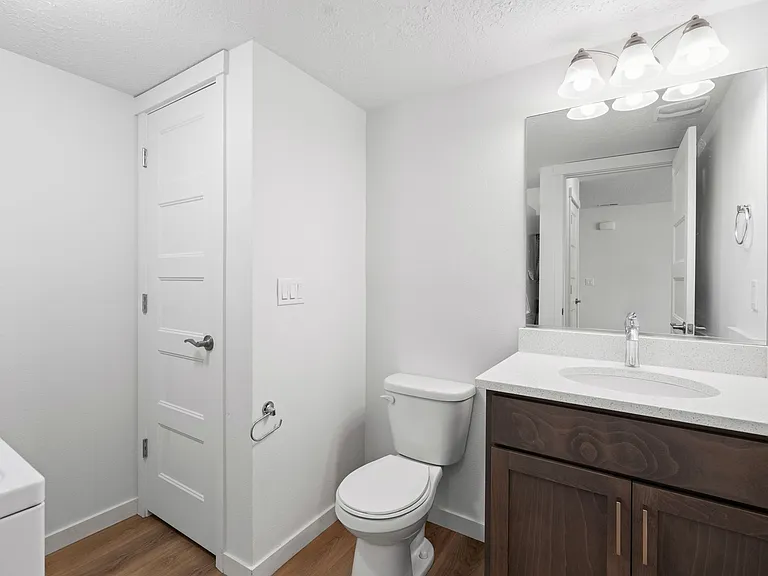 1510 N Michigan Ln — Photo 13