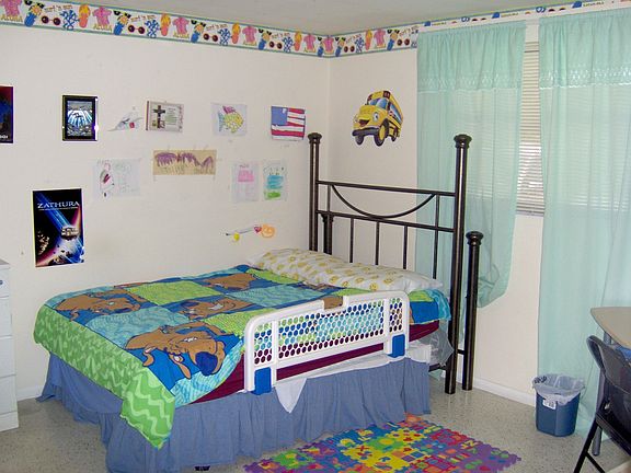 2nd Bedroom