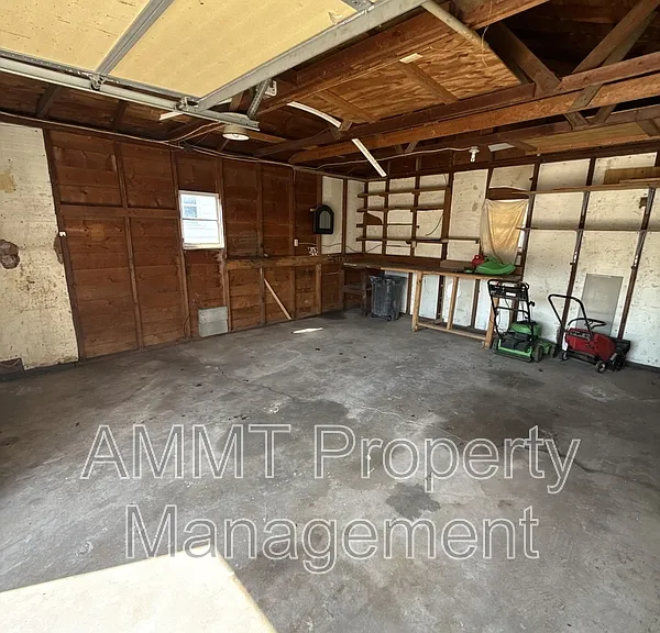 2690 10th Ave — Photo 13