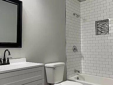 4th image of 330 N Randolph St #B