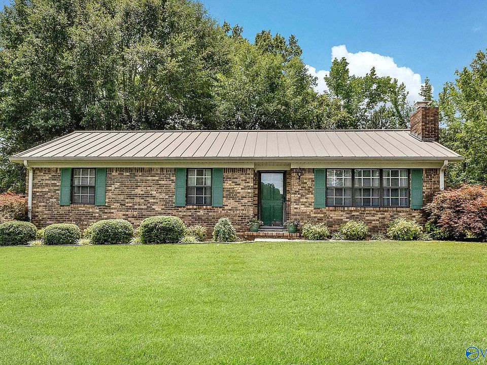 1st image of 737 Community Ln