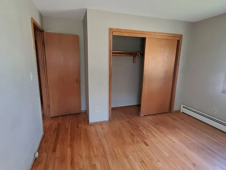 105 Cummings St. (8 Unit) — Photo 5