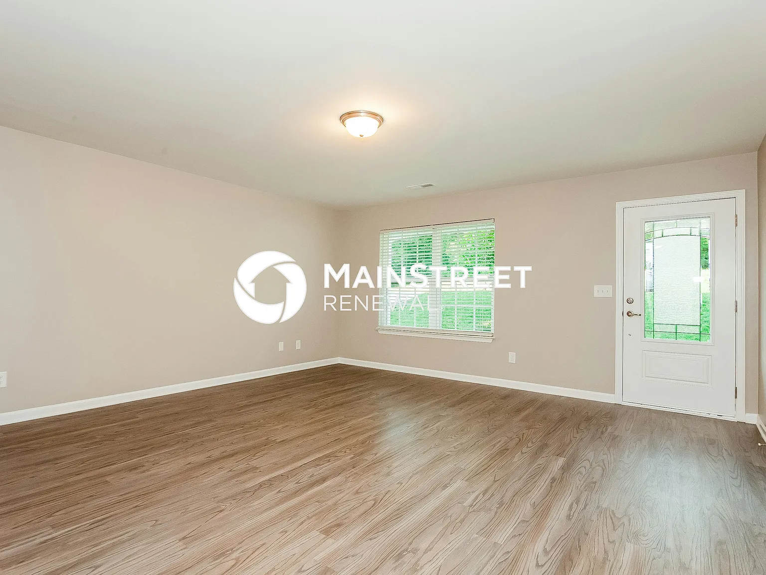 2412 Hart Rd — Photo 2
