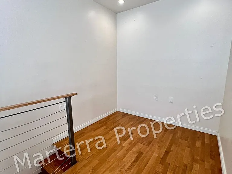 3604 Manhattan Ave — Photo 30